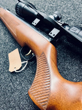 Load image into Gallery viewer, Pre-owned Weihrauch HW97K Beech .177
