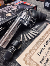Load image into Gallery viewer, Pre-owned Limited Edition Dan Wesson 715 6” .22 CO2 Revolver
