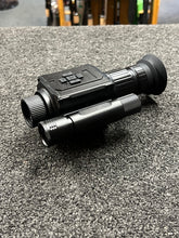 Load image into Gallery viewer, Pre-owned FIELD-SCOUT Artex A16-DN Digital Day and Night Scope
