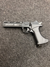 Load image into Gallery viewer, Pre-owned Boxed Snowpeak Artemis CP400 4.5mm Pellet  (Rifled Barrel)
